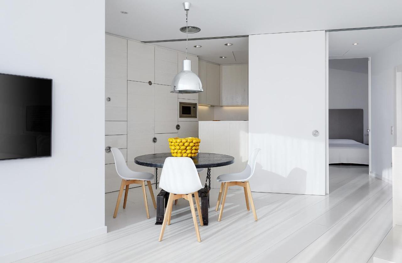 Canvas Apartments&Lofts カダケス エクステリア 写真