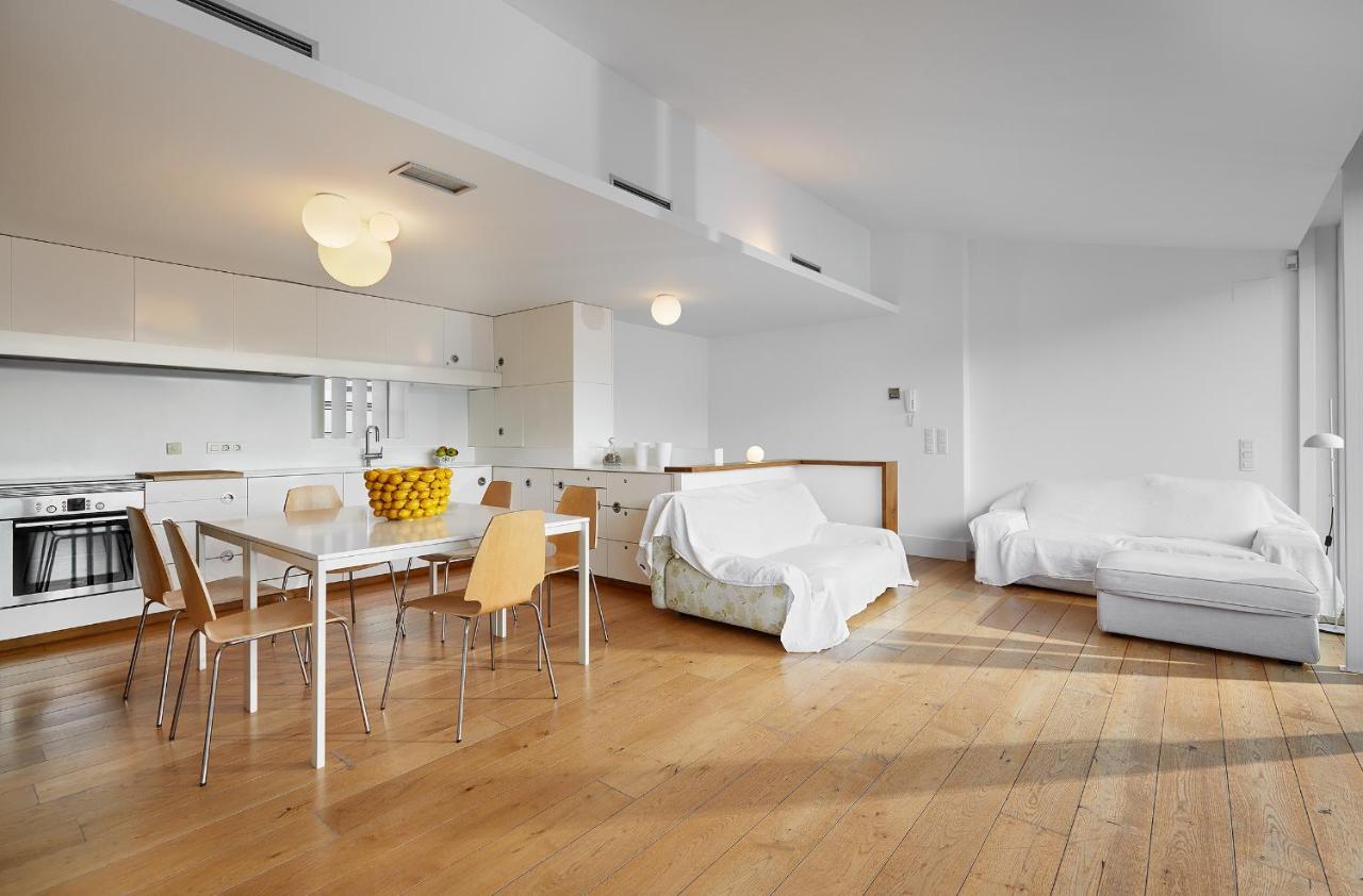 Canvas Apartments&Lofts カダケス エクステリア 写真