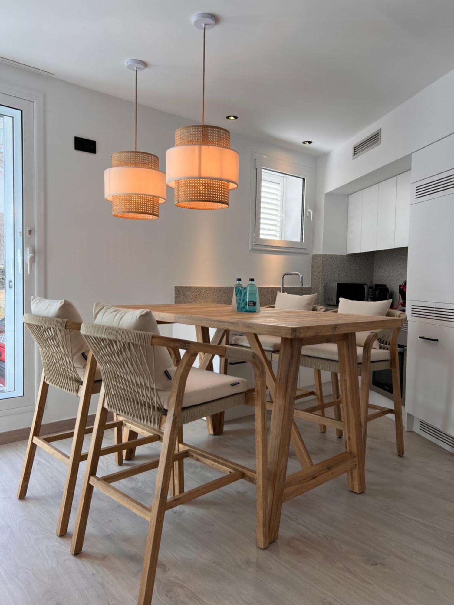 Canvas Apartments&Lofts カダケス エクステリア 写真